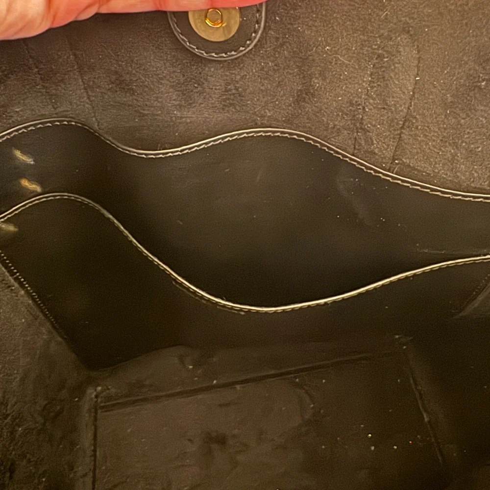 Michael Kors Black Tote Bag - Picture 7 of 9
